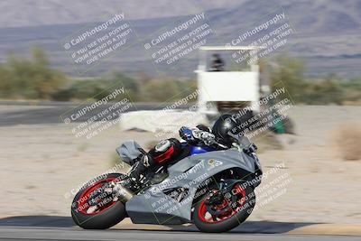 media/Nov-16-2025-Race Pace (Sun) [[8c5fa54630]]/Verified Riders/7-Turn 4 (1155am)/